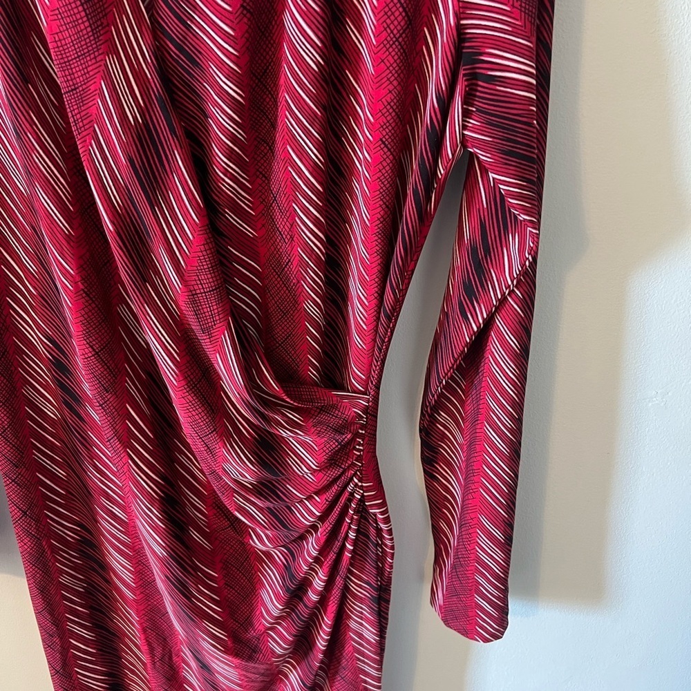 Norma Kamali Printed Wrap Dress Red Stripe Size Medium - Picture 3 of 12